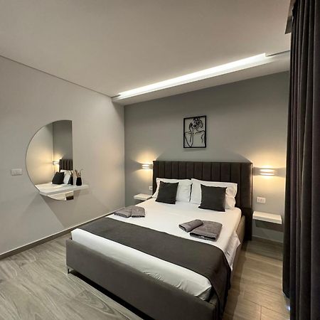 Apartments Klajdi Саранда Экстерьер фото